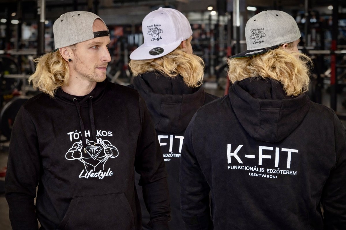 Hímzett Kapucnis belebújós pulóver